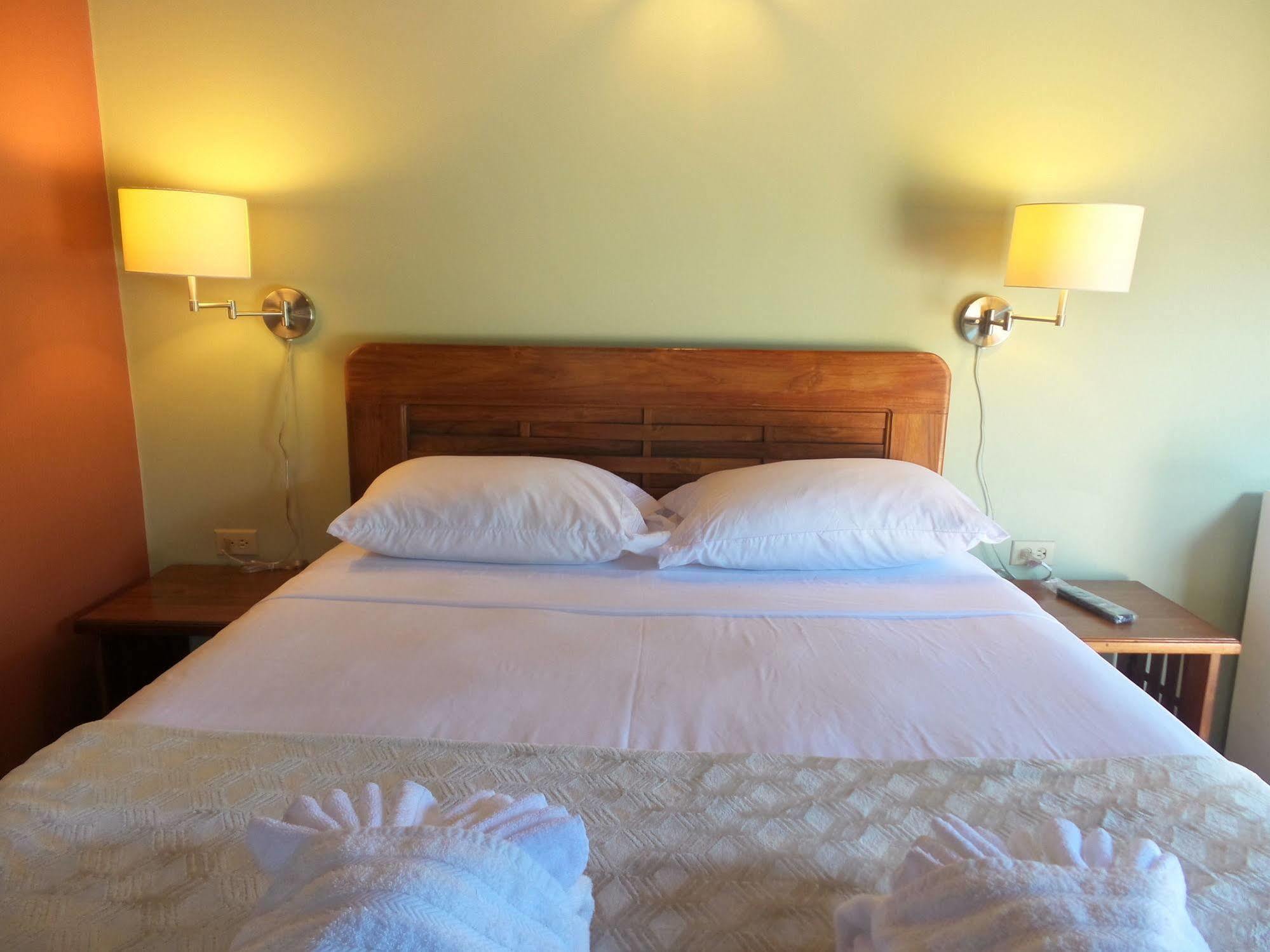 Shepherd Inn Crown Point Extérieur photo